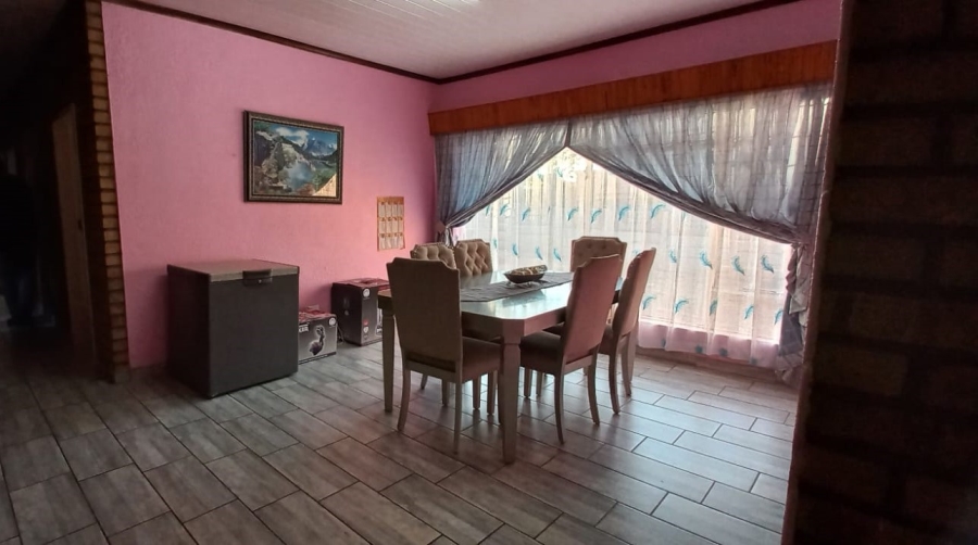 4 Bedroom Property for Sale in Elandia North West
